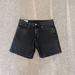 GAP Women's 5" Girlfriend Short Mid Rise Black Size 29 | 8R